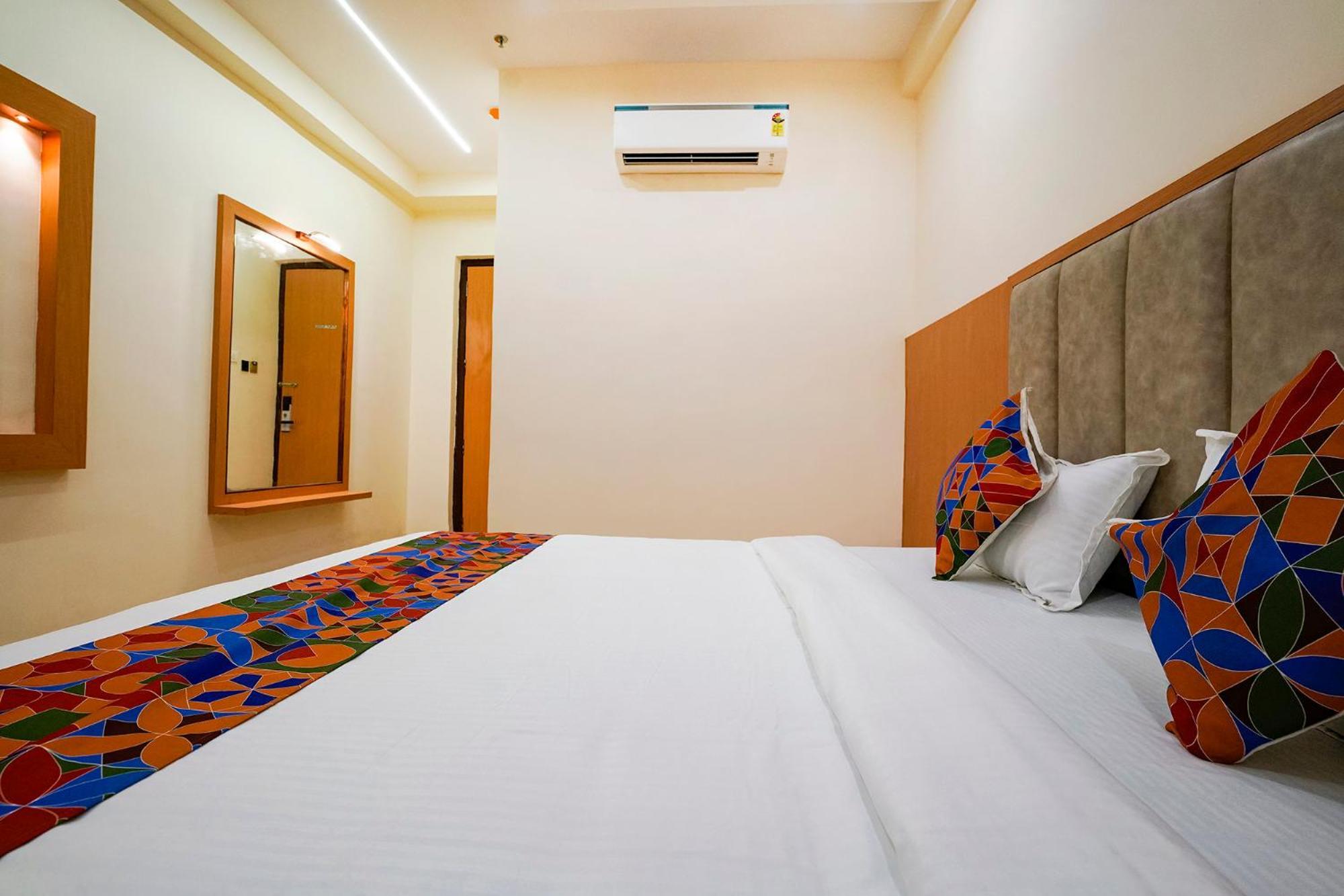 Hotel Fabhotel 7 Square - Nr Bkc Bombaj