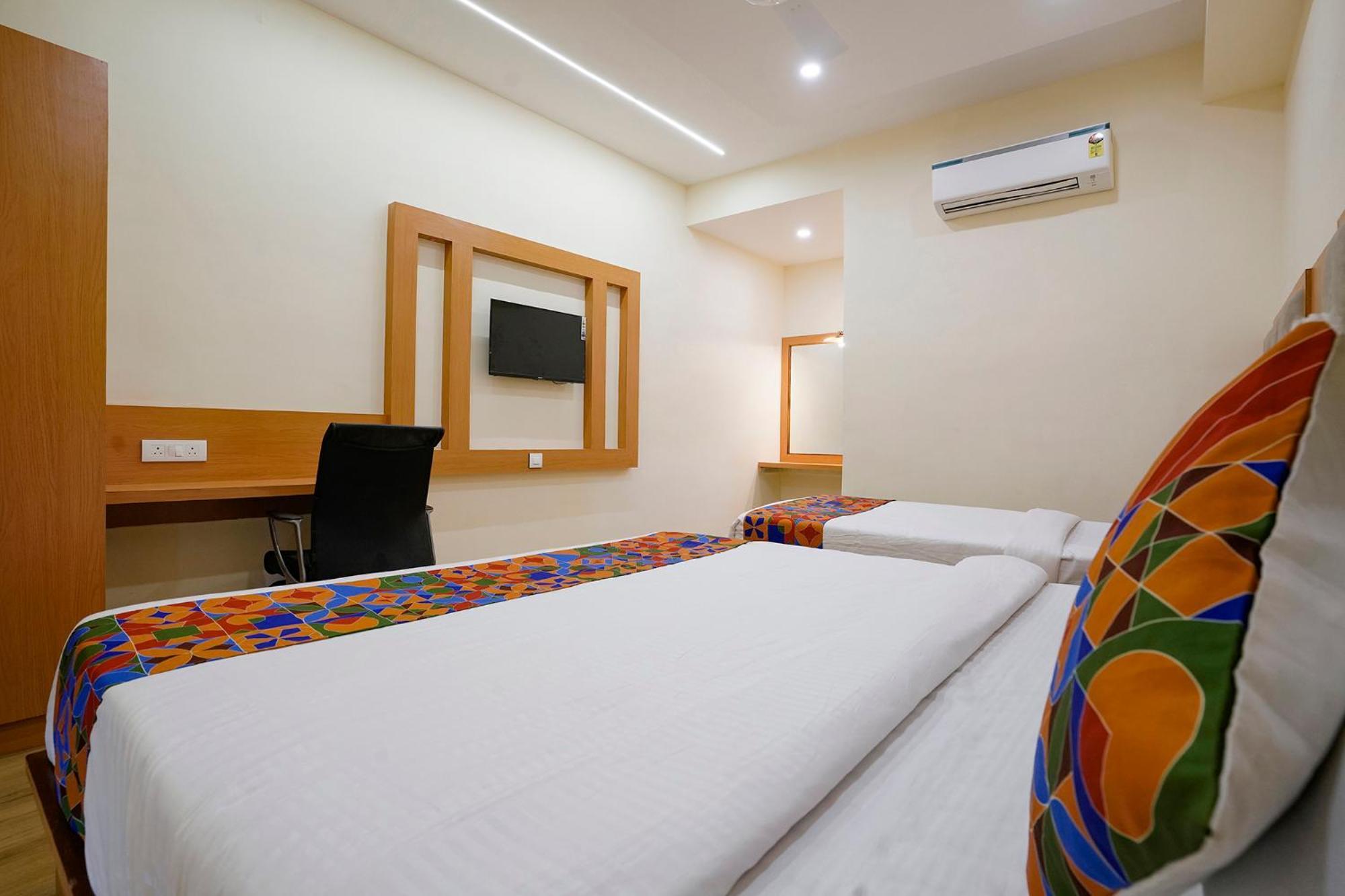 Fabhotel 7 Square - Nr Bkc
